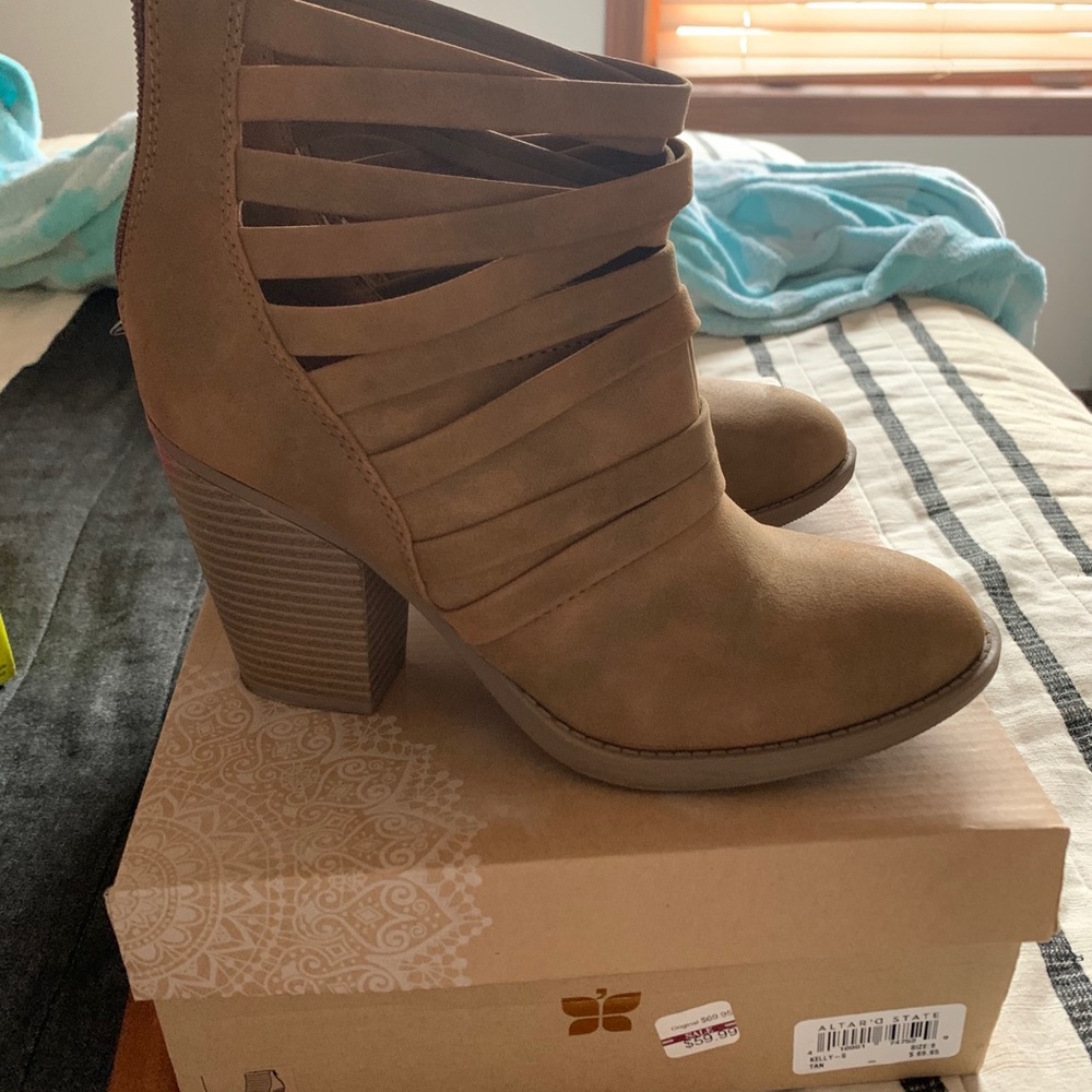 Booties - Picture 4 of 6